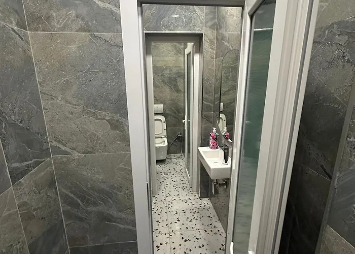 Pasha * ティラナ